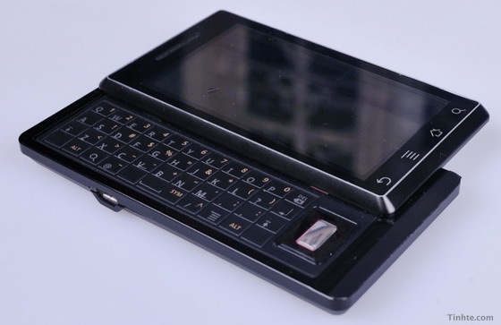 Motorola Droid GSM Android visto en Vietnam