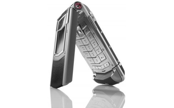 Vertu Constellation F Ayxta, un clamshell de lujo