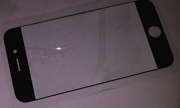 Foto del panel del iPhone 5 sugiere una pantalla mas grande