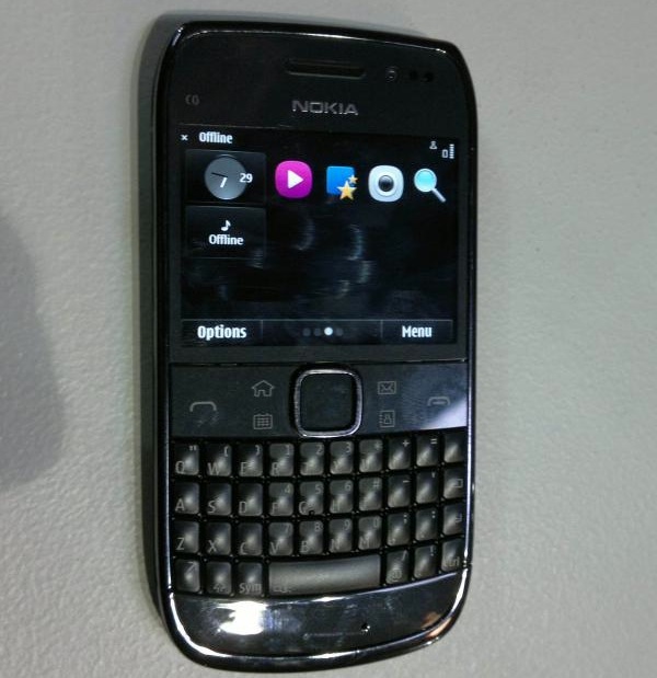 Nueva imagen del Nokia E6 aparece online
