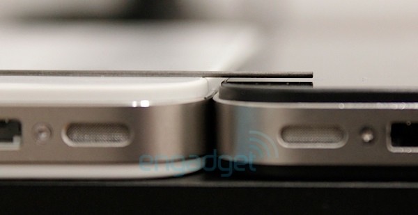 El iPhone 4 blanco mas ancho afecta a las fundas del teléfono