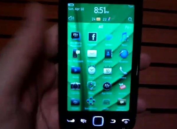 BlackBerry Touch 9860 hace aparición en video