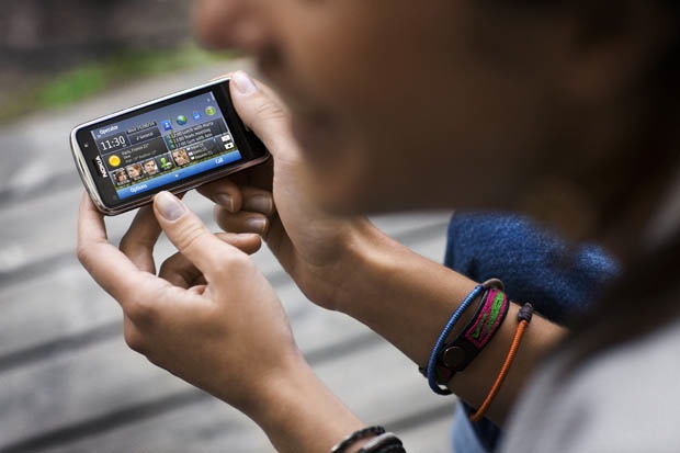 Nokia podría vender su unidad de teléfonos celulares a Microsoft
