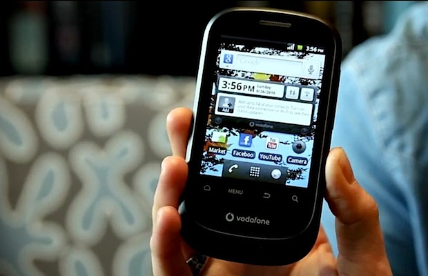 Vodafone Smart con Android 2.2, pantalla de 2.8”, Wi-Fi, GPS por 90 euros