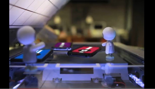 LG Optimus Black compite en una carrera virtual con otros smartphones
