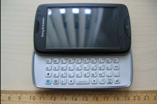 Sony Ericsson txt pro en la FCC