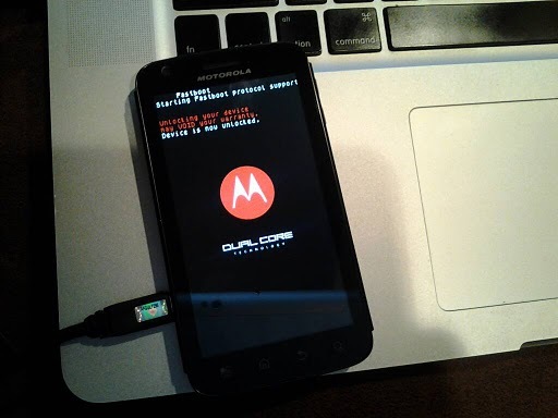 Motorola ATRIX pronto recibirá CyanogenMod, pre-beta disponible