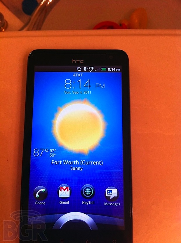 HTC Holiday capturado en imágenes corriendo en la red LTE de AT&T