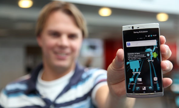 Sony Ericsson soporta ROMs alternativas ayudando a CyanogenMod
