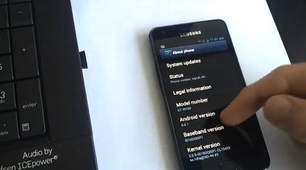 Samsung Galaxy S II corriendo ROM oficial de Android Ice Cream Sandwich