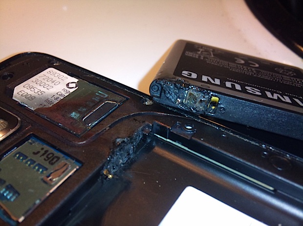 Samsung Galaxy S II Skyrocket explota en bolsillo de usuario