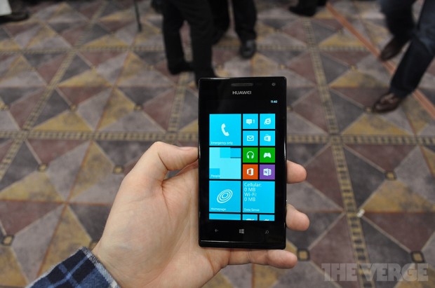 Huawei Ascend W1 CES
