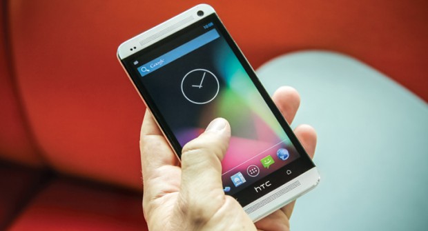 Usuarios existentes del HTC One podrían tener Android stock en futura actualización