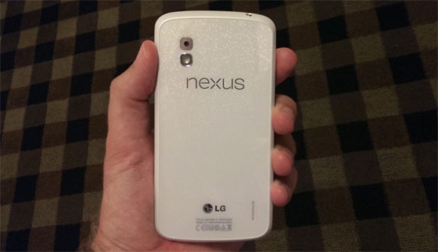 Nexus 4 blanco y Android 4.3 llegarían el 10 de Junio
