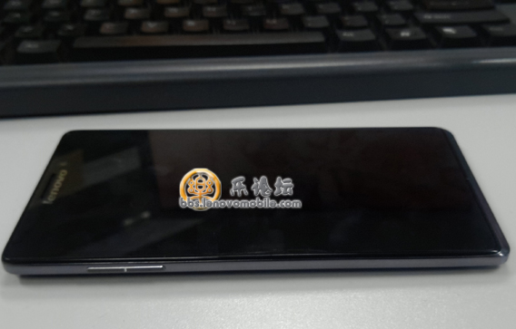Lenovo prepara un smartphone con Snapdragon 800: fotos filtradas