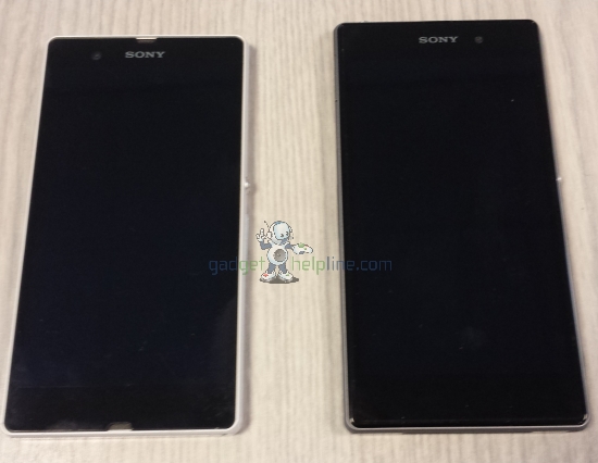 Sony Honami fotografiado junto al Xperia Z