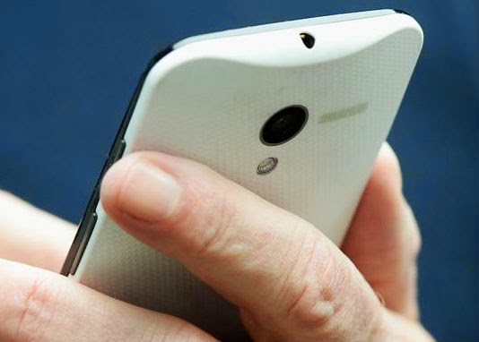 Personalizaciones del Moto X incluyen cerámica, madera y metal entre otros