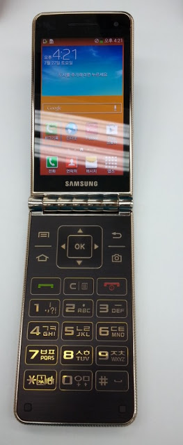 Samsung Galaxy Folder aparece en fotos