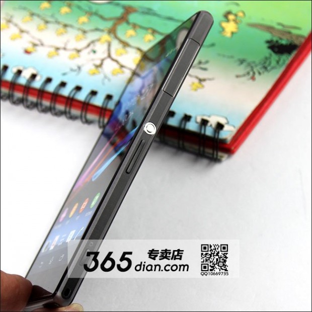 Xperia_Z1_Model_1
