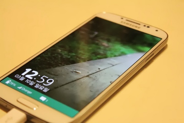 Interfaz de Tizen 3.0 corriendo en el Galaxy S4 aparece en fotos