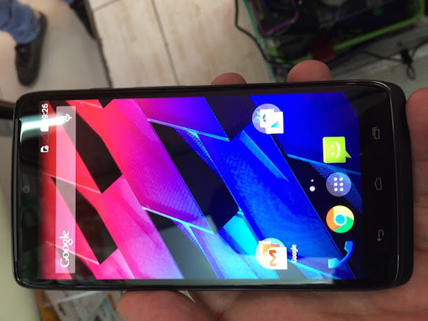 Moto Maxx, el Droid Turbo internacional, se filtra en fotos