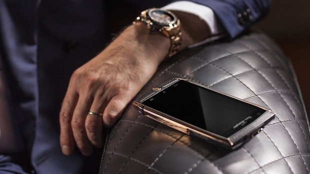 Smartphone Lamborghini de 6000 dólares y características que no impresionan