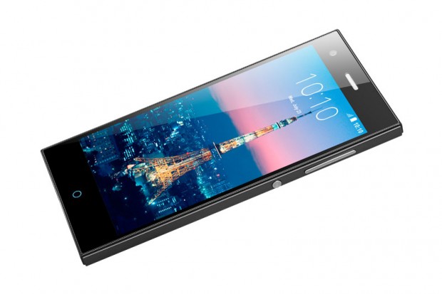 ZTE Blade V2 de 64 bits con cámara frontal controlada por gestos
