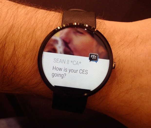 BlackBerry lleva BBM a Android Wear
