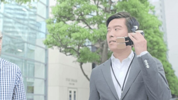 Sharp lanzará un smartphone con forma de robot