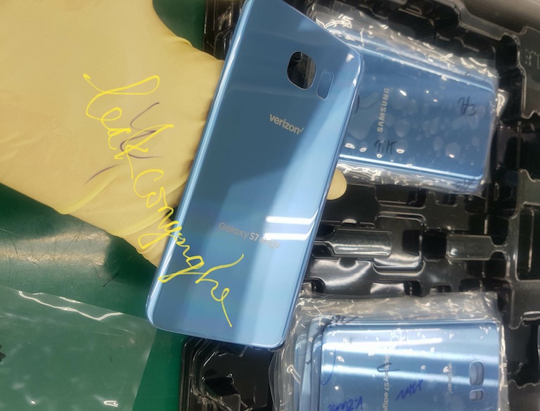 Samsung Galaxy S7 en variante de color azul coral aparece en foto