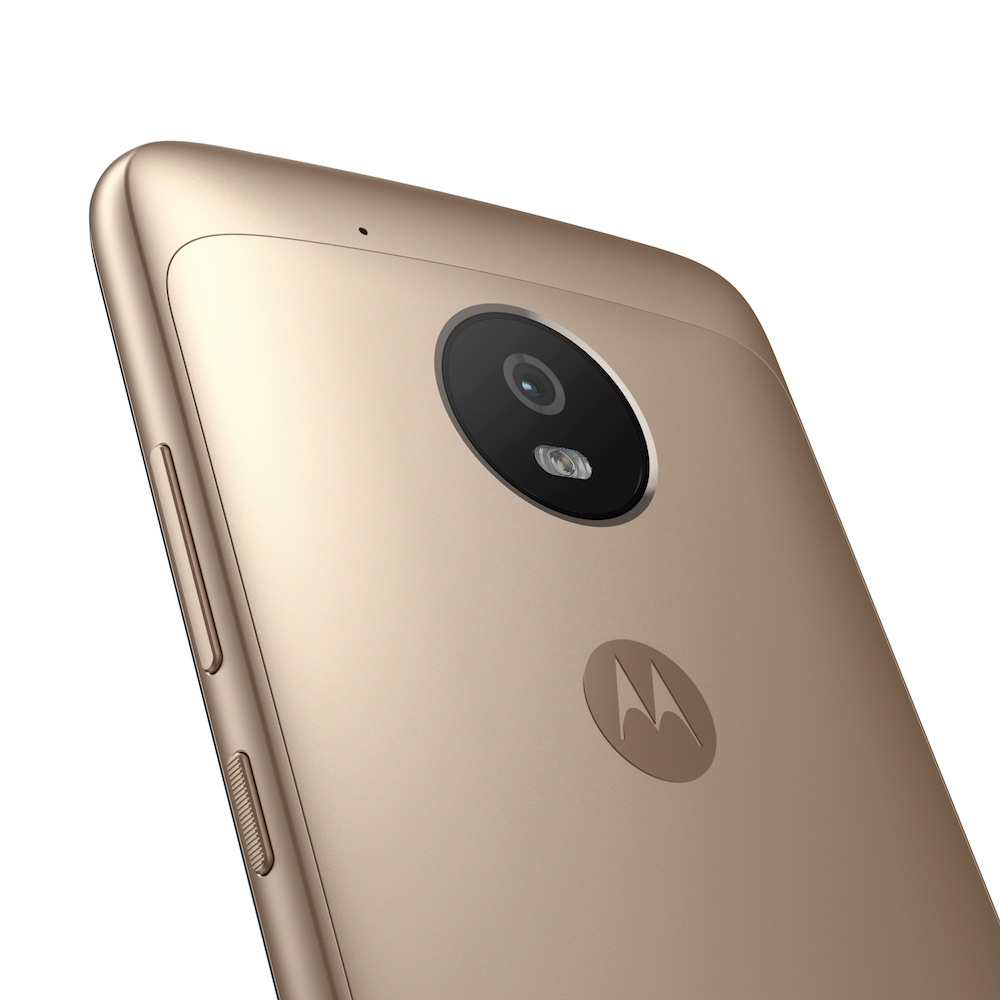 Motorola integrará Alexa de Amazon como asistente inteligente para sus smartphones