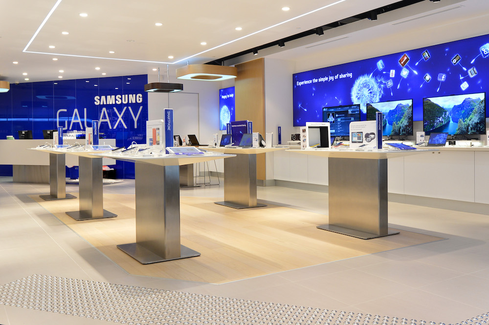 Se incendia, por causas desconocidas, una tienda de Samsung en Singapur