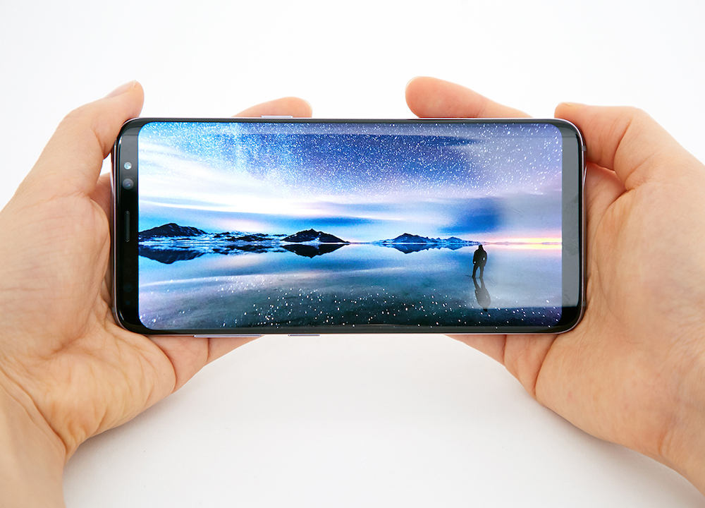 Primeros usuarios del Galaxy S8 reportan un tinte rojo en sus pantallas