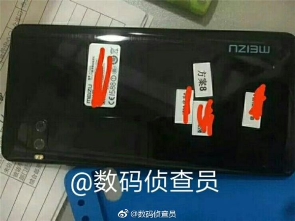 Fotografía del prototipo 8 del Meizu Pro 7 con carcasa de vidrio.