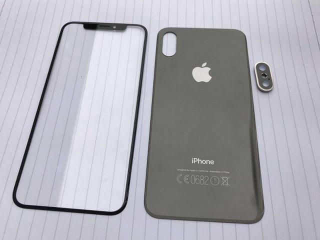 Imagen de la carcasa, marco y protector de cámara posterior del iPhone 8.
