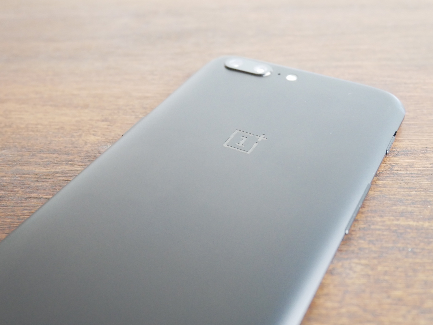 OnePlus 6 podría llegar a anunciarse durante el primer trimestre del 2018
