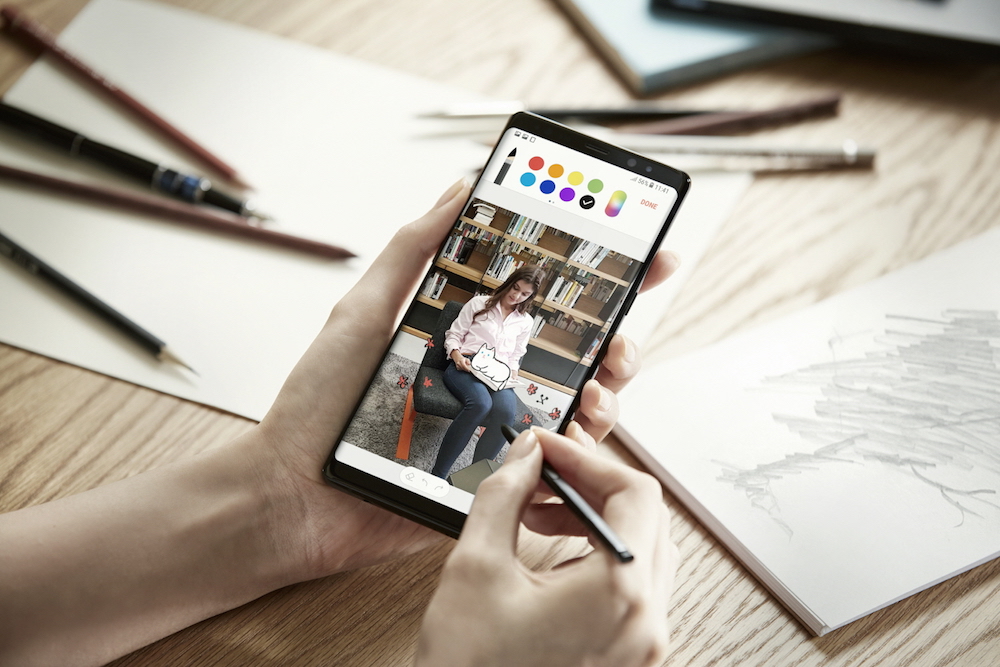 Render oficial del Samsung Galaxy Note 8 con su S Pen.