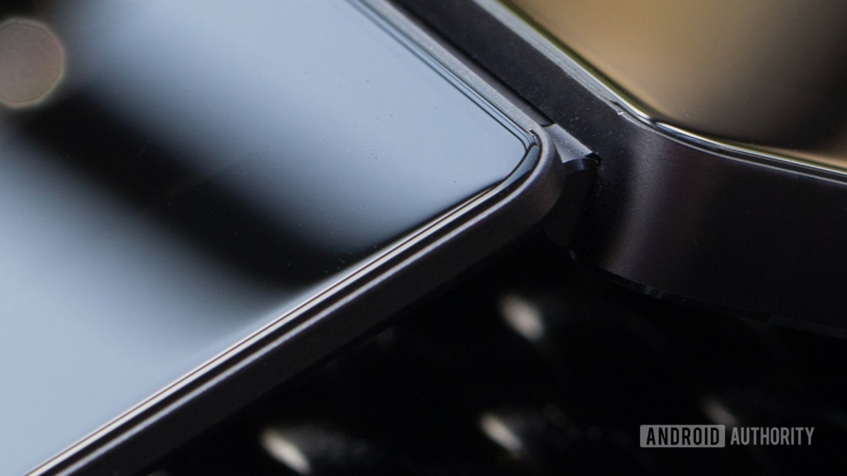 Imagen filtrada del supuesto ZTE Axon M flexible.