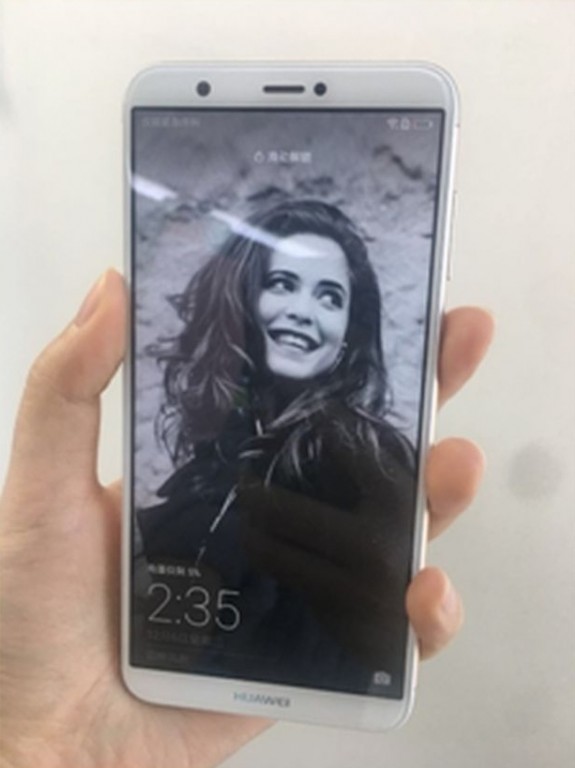 Fotografía en vivo del frente del Huawei Enjoy 7S filtrada.