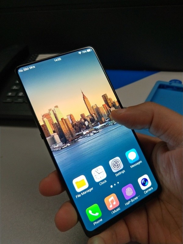 Fotografía filtrada del supuesto frente del Vivo Xplay 7/X30.