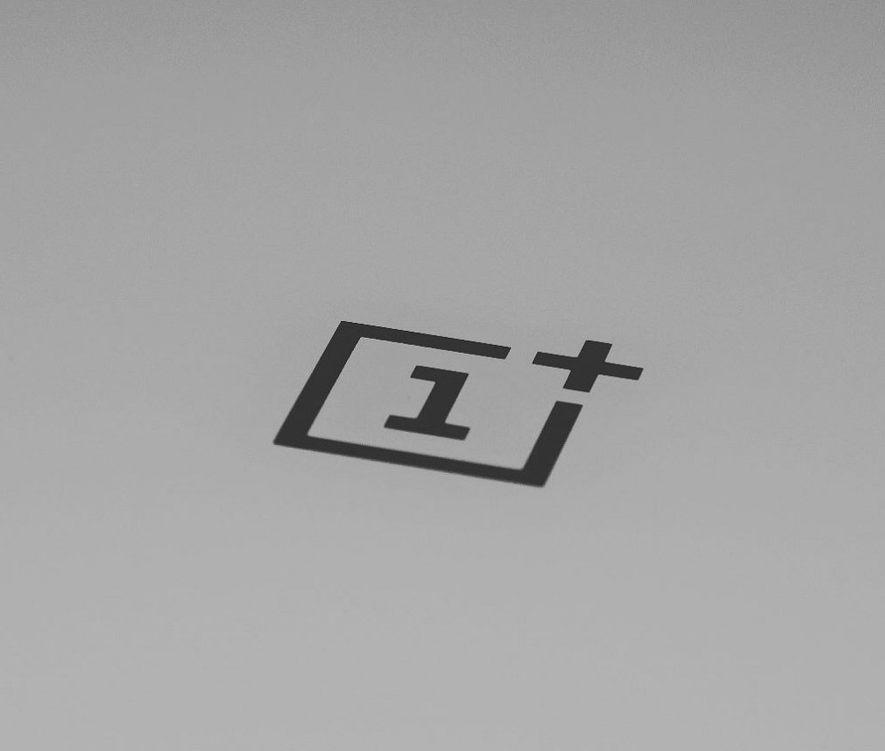 Apariencia frontal y características filtradas del OnePlus 7