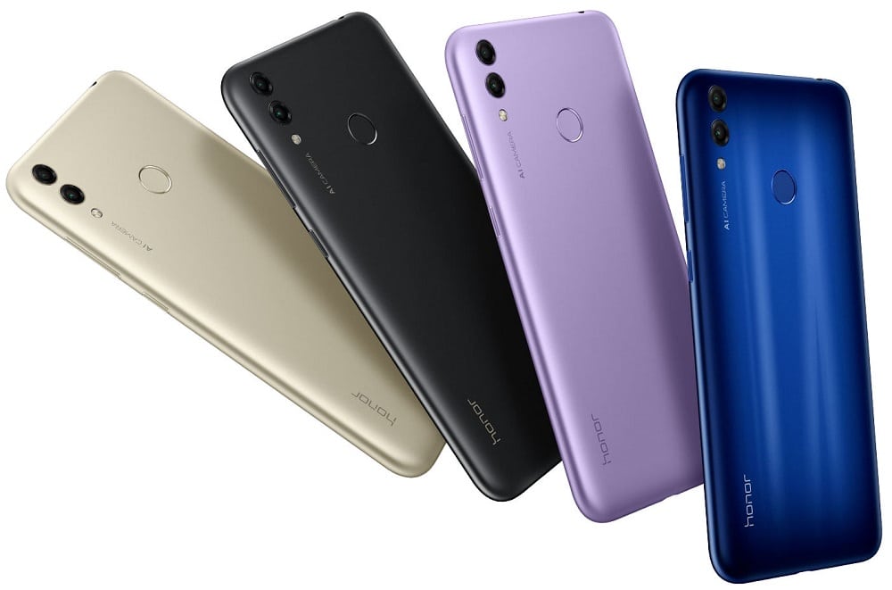 Render oficial del frente y dorso del Huawei Honor 8C en sus tres variantes de color.
