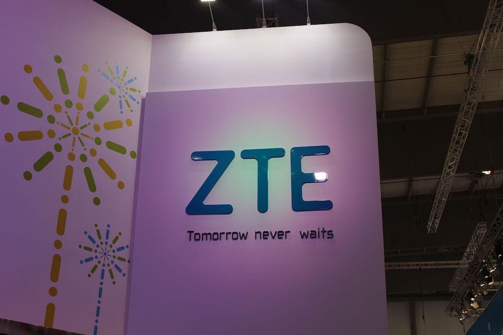 Fotos publicadas por la FCC del ZTE Blade 20 con batería de 5000mAh