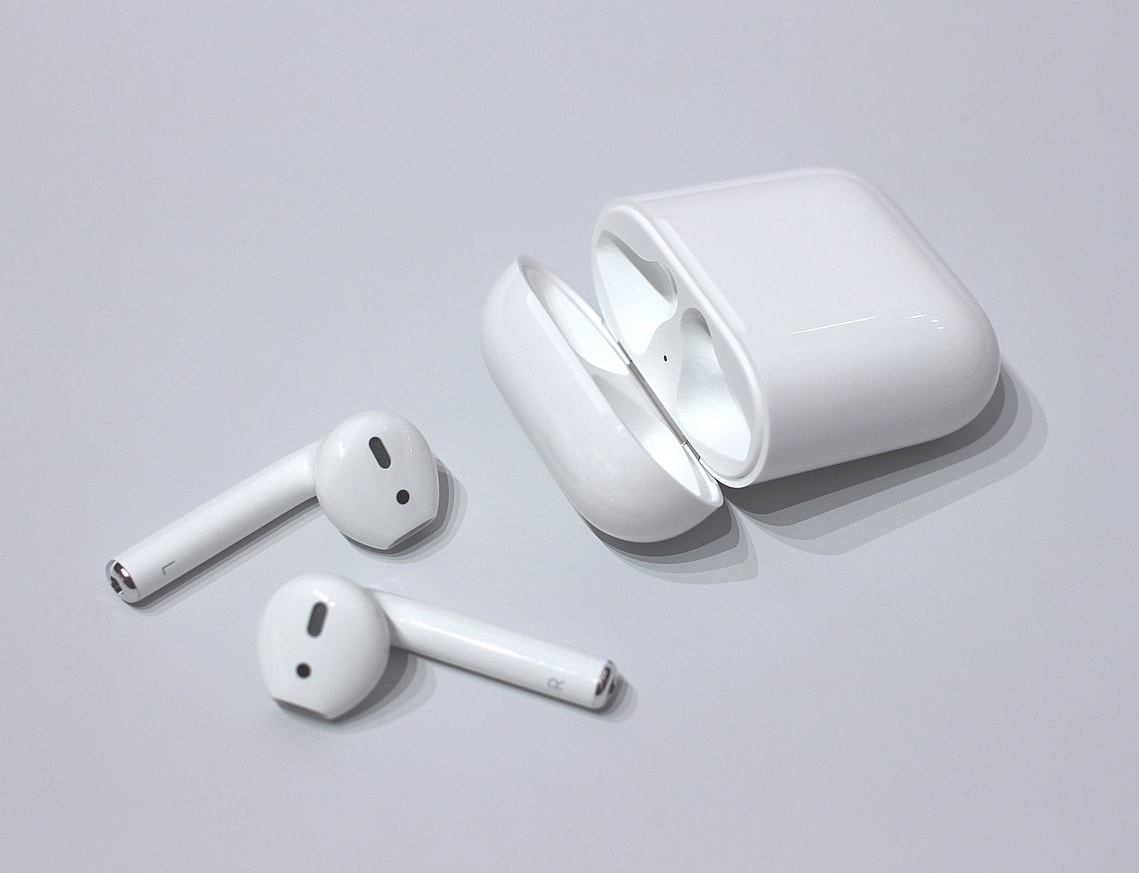 Los AirPods 3 incorporarían cancelación activa de ruido y cambiarían de diseño