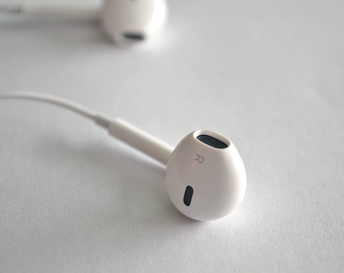 Los iPhone 12 no tendrían auriculares dentro de su empaque