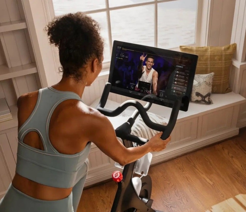 Apple Watch estaría integrado nativamente en una bicicleta fija de Peloton