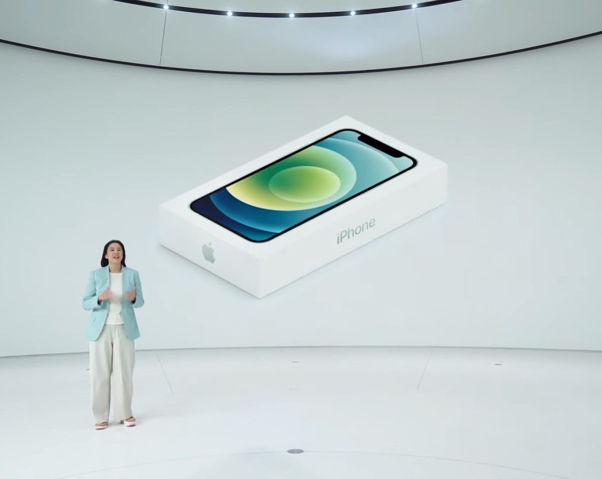 Los iPhone 12 vienen sin auriculares ni cargador en su empaque