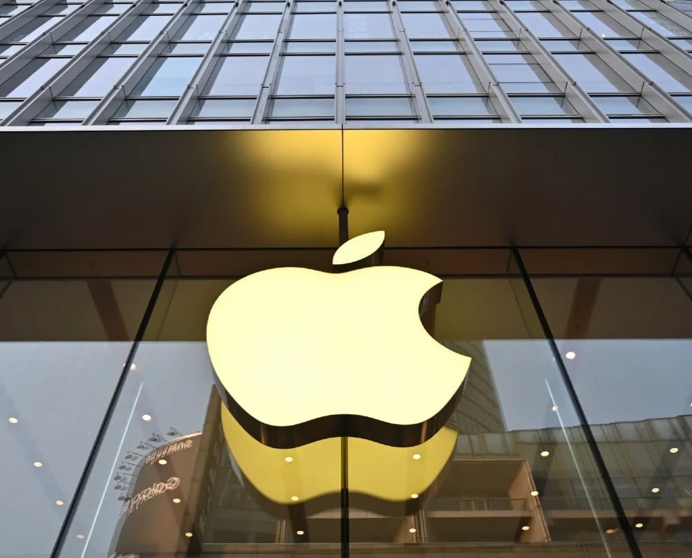 Apple estaría probando pantalla de tecnología E Ink para su foldable