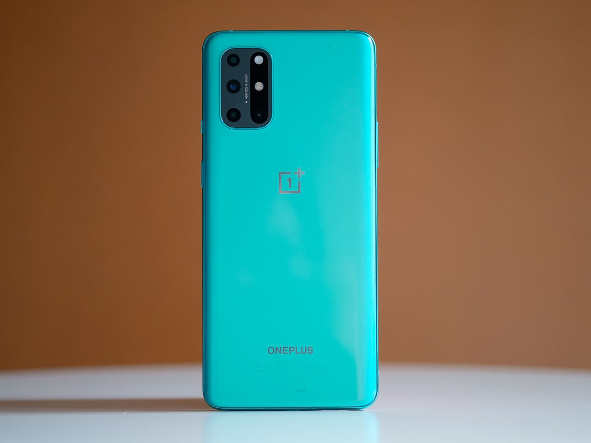 Primer vistazo al diseño del OnePlus 8T Cyberpunk 2077 y fecha de presentación