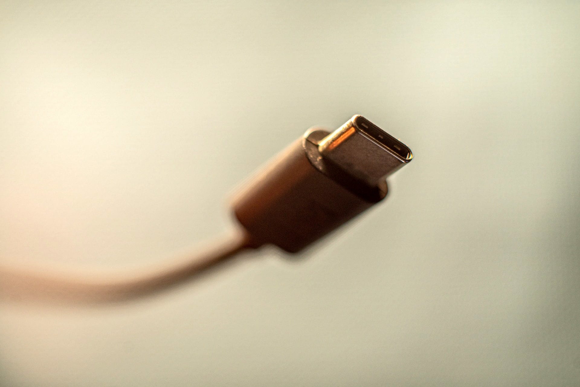 La UE quiere imponer el USB-C incluso para el iPhone